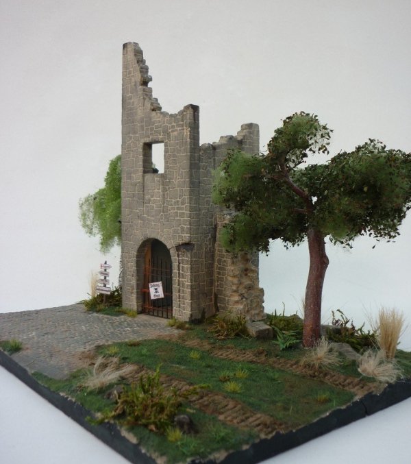 RT-Diorama 35131 Diorama-Base: &quot;Medieval Castle Street&quot; 1/35