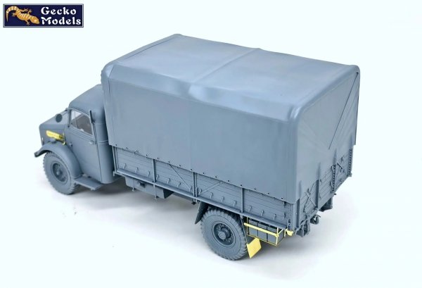 Gecko Models 35GM0153 Bedford OYD Truck 3t 4x2 GS (Wooden Cargo Body) 1/35
