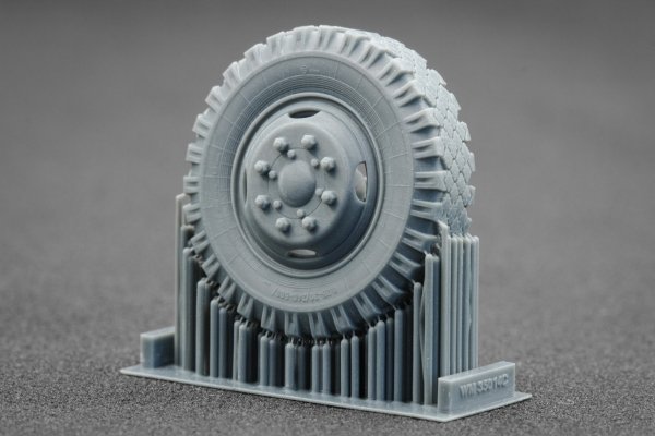 ScaleX WM 35014С D-30 Ordinary and sagged wheel set (for Trumpeter) 1/35