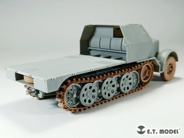 E.T. Model P35-060 WWII German Sd.Kfz.7(8t) Sprockets &amp; Track links ( 3D Printed ) 1/35