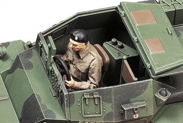 Tamiya 32581 British Armored Scout Car Dingo Mk.II (1:48)
