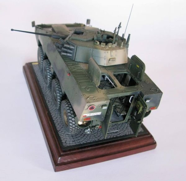 Toro 35D45 KTO Rosomak - tablice eksploatacyjne 1/35