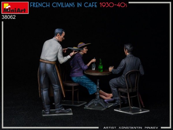 MiniArt 38062 FRENCH CIVILIANS IN CAFE 1930-40S 1/35