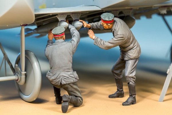 Copper State Models F32-013 German bomber ground personnel N.1 1:32