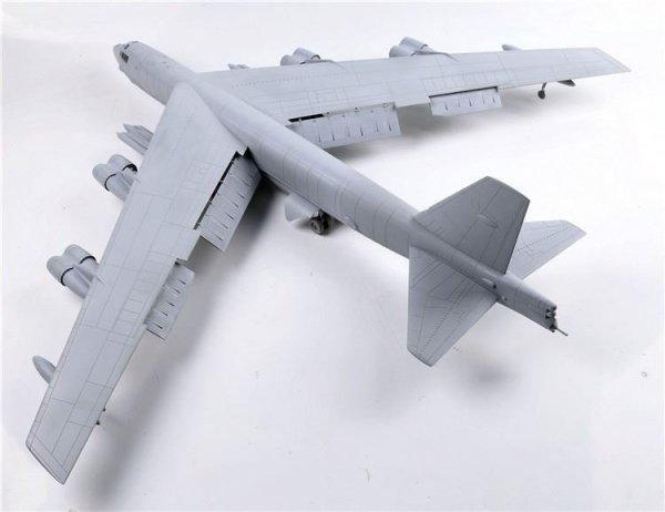 Modelcollect UA72200 B-52H U.S. Stratofortress strategic Bomber 1/72
