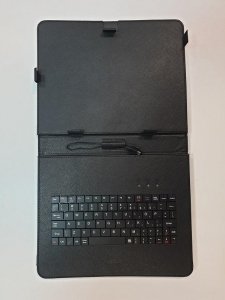 Futerał z klawiaturą LARK 9,7&quot;