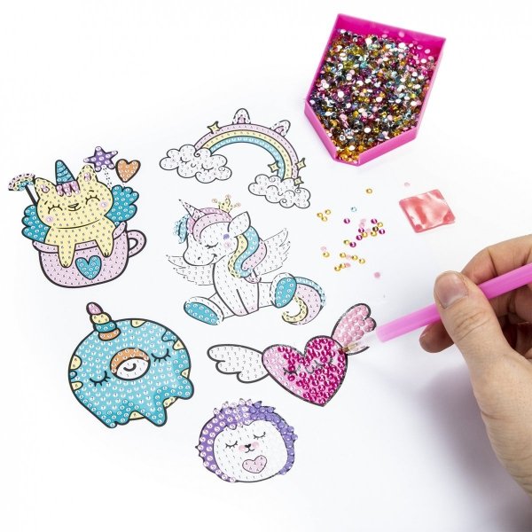 NAKLEJKI DIAMENTOWE Magiczny Świat KIDEA HAFT DIAMENTOWY (NDMSKA)