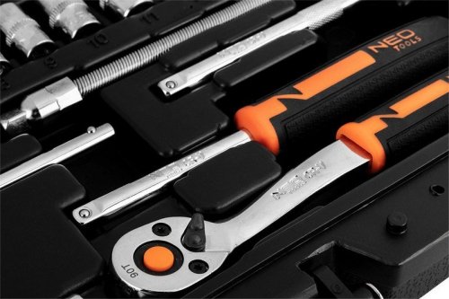 ZESTAW KLUCZY NASADOWYCH 1/4&#039;&#039; 46SZT