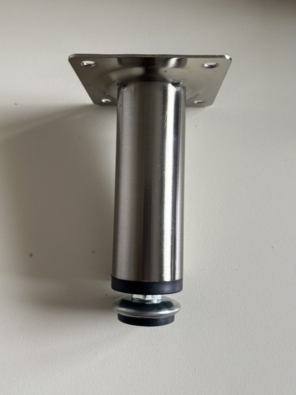 Nóżka meblowa okrągła D-737 100mm Inox