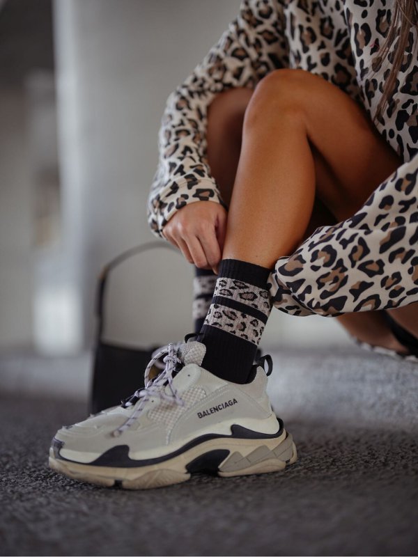 Skarpety Milena 0200-127 Dwa Cętkowane Paski 37-41