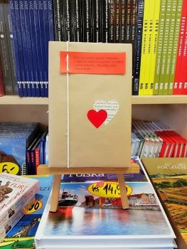 Były już: radość, spokój i beztroska i nagle los zabrał to wszystko, co piękne i pełne podziwu... Pozostały tylko wspomnienia...