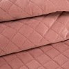EUROFIRANY PREMIUM narzuta MILO z welwetu strukturalnego pikowana w geometryczny wzór metodą hot press 220x240 różowy
