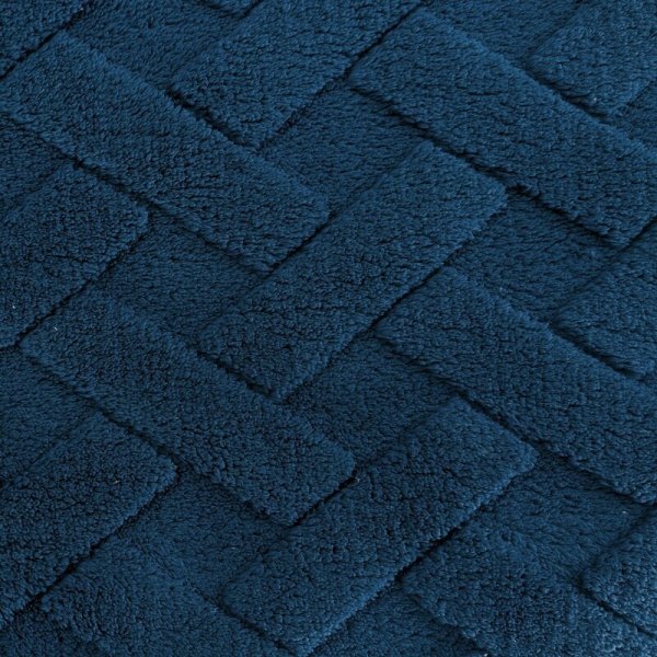 Koc flano 170x210 cm zdobiony wytłaczanym wzorem CARO Design 91 Granatowy