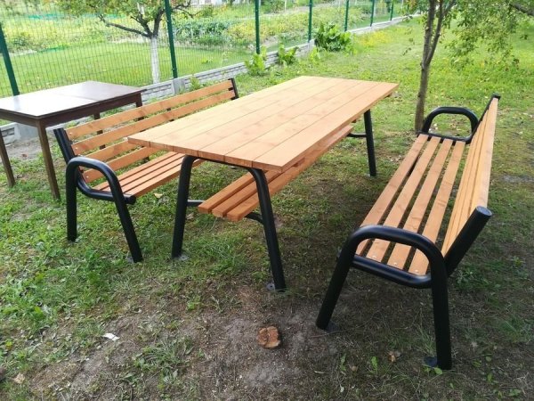 Zestaw, meble ogrodowe, meble parkowe, na plac zabaw,  stół, dwie ławki i dwa krzesła z rur Alicja ZO XXL 