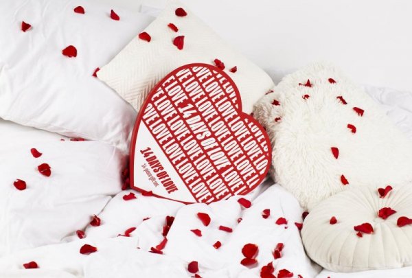Loveboxxx 14-Days of Love Gift Set