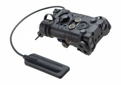 Moduł PEQ typu NGAL (latarka, laser red, laser IR) - czarny
