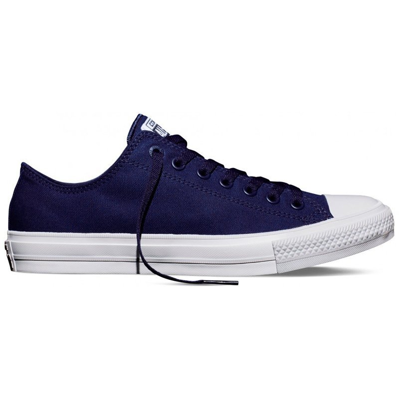 granatowe trampki converse