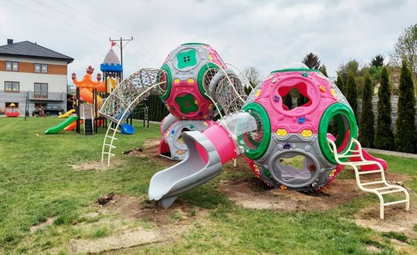 Place zabaw nowoczesne sensoryczne