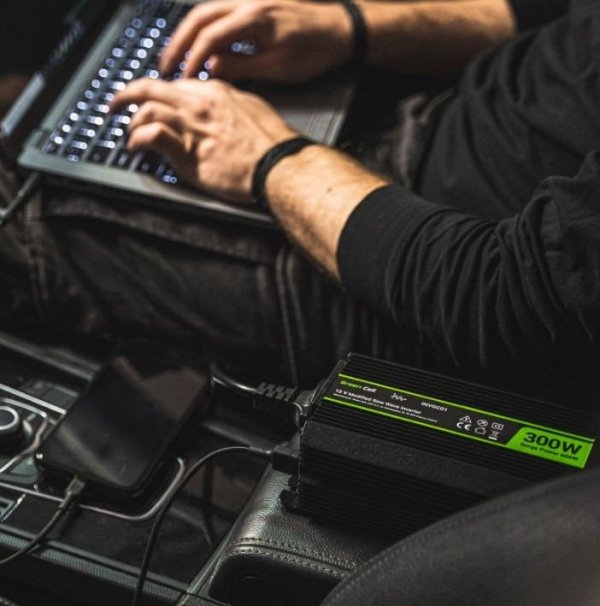 Green Cell Przetwornica napięcia Inwerter 12V 300W/600W