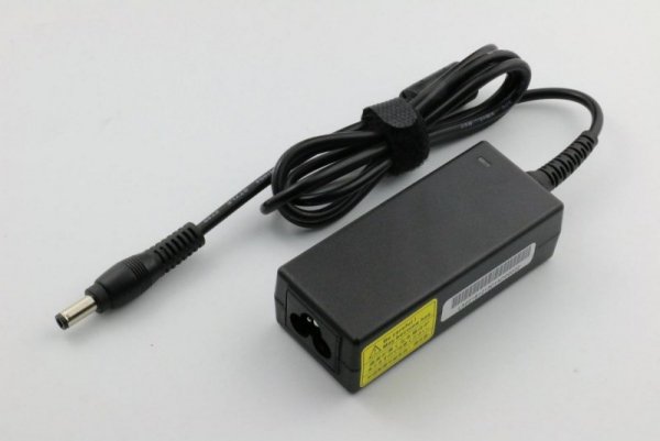 CoreParts Power Adapter for Asus/HP 40W 19V 2.1A Plug:5.5*2.5 Including EU Power Cord