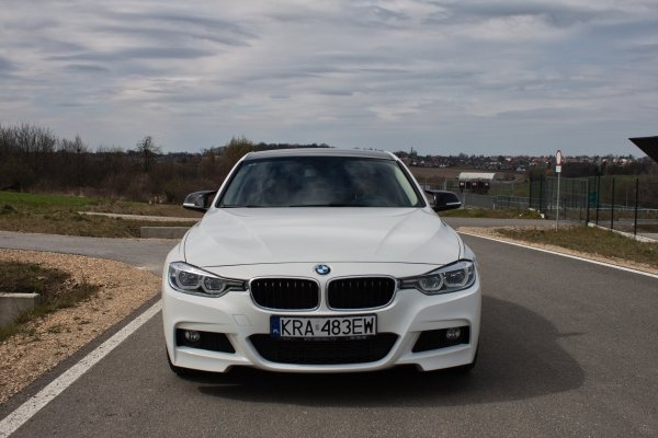BMW Seria 3 F30 2.0 320i xDrive Steptronic 