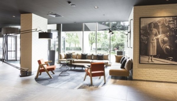 SOFA | LE MONDE |NOTI