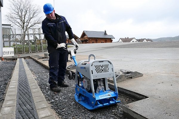 Zagęszczarka Rewersyjna Weber  CR 2 H * 156 KG 