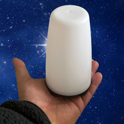 Kolorowa lampka nocna do sypialni dla dziecka