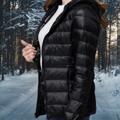 Klasyczna damska kurtka przejściowa czarna pikowana z kapturem M/L