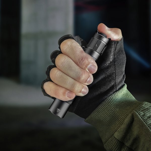 Latarka diodowa Fenix PD35R