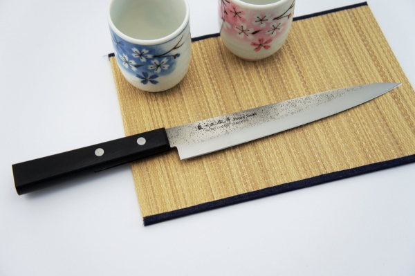 Nóż Yanagi Sashimi 20,5 cm Satake Nashiji Black Pakka 