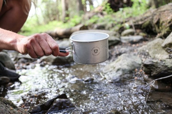 Trangia T-Cup z czerwonym uchwytem