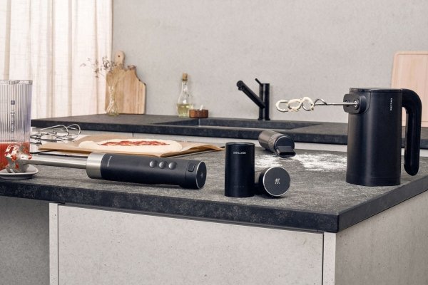 ZWILLING XTEND Kompaktowa ładowarka Z Funkcją Powerbank Czarny XTEND