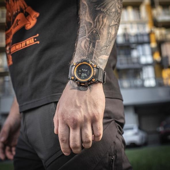 Zegarek M-Tac taktyczny Adventure czarno-pomarańczowy