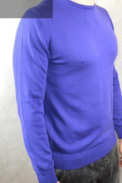 Sweter męski cienki kobaltowy.