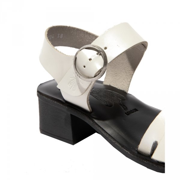 Sandały Fly London EBLI 238 White/Black Bridle P145238006