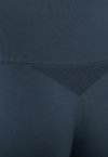 SHORTS ACTIVE SEAMLESS  004.4046S