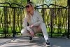 Goldenia Beige/Beżowy welurowy komplet dresowy zapinany na zamek Merribel rozmiar - XL