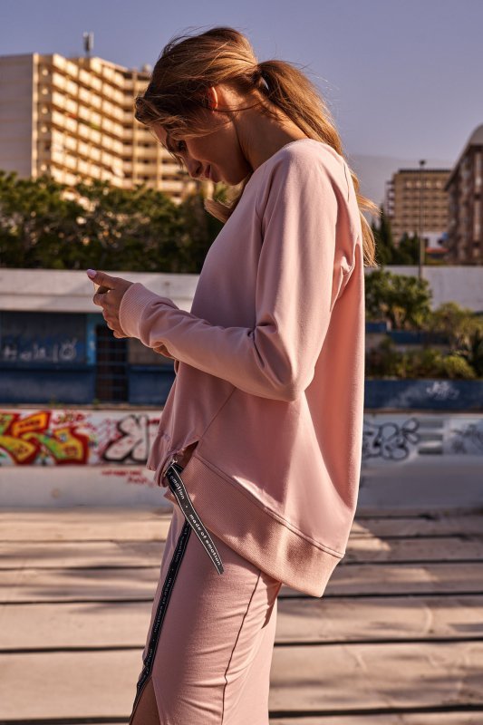 Moe M492 Bluza z klamerkami i lampasami na przodzie - cukierkowo różowa