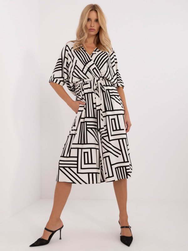 Kombinezon-LK-KO-509727.91-ecru rozmiar - L/XL