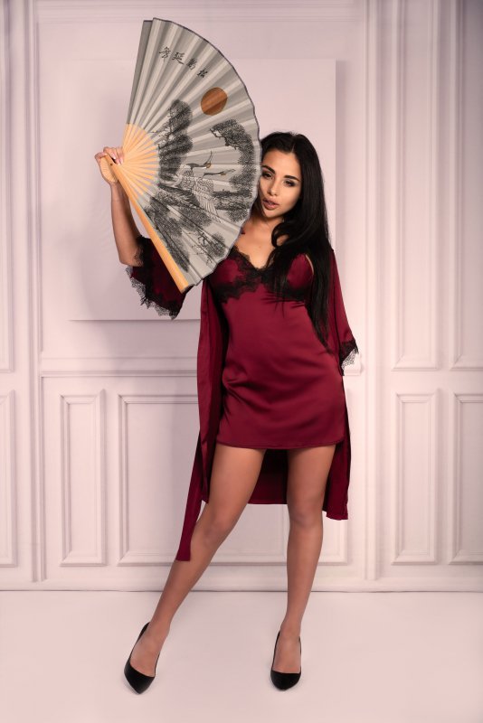 Szlafrok Aresmina LC 90564 Cherry Mahogany Callection Burgundy Bordowy LivCo Corsetti Fashion rozmiar - L/XL
