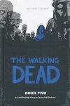 WALKING DEAD DELUXE EDITION VOL 02 HC [9781582406985]