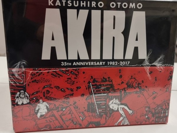 AKIRA 35TH ANNIVERSARY BOX SET HC [9781632364616] **promocja TOMY**