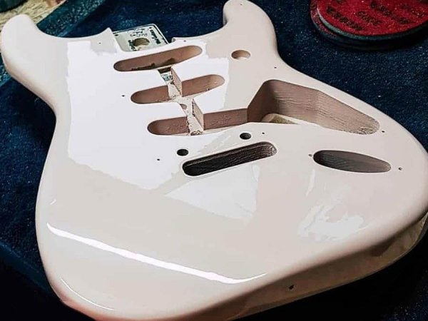 Lakier nitrocelulozowy NITORLACK (Shell Pink)
