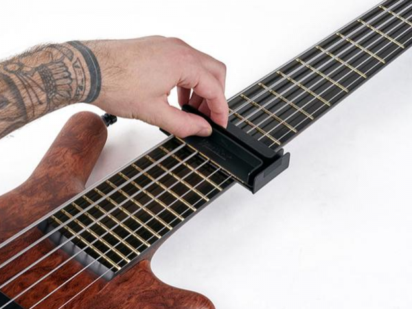 ROCKCARE Czyścik do strun String Jet 86