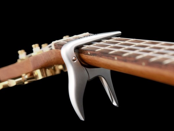 Kapodaster ORTEGA OCAPOUKE-CR (ukulele)