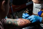 Sterylizacja w salonie tatuażu – wszystko, co warto o niej wiedzieć