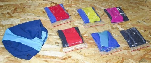 CZEPEK PŁYWACKI LYCRA ROZMIAR:2 - JR