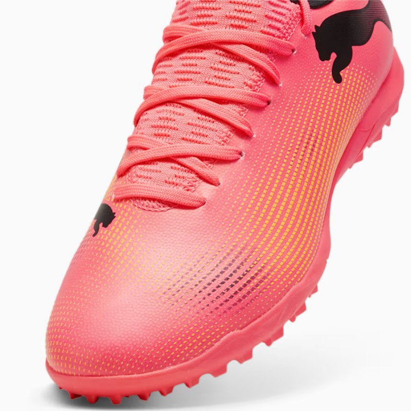 Buty Puma Future 7 Play TT 107726-03 różowy 44 1/2
