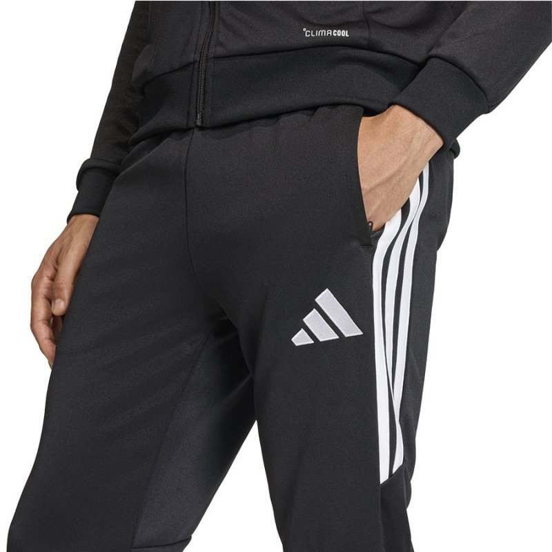 Spodnie adidas TIRO 26 3/4 Pants KA6342 czarny L